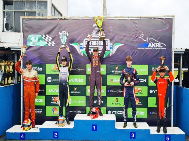 Luigi Espodito Neto  campeo do Paranaense de Kart