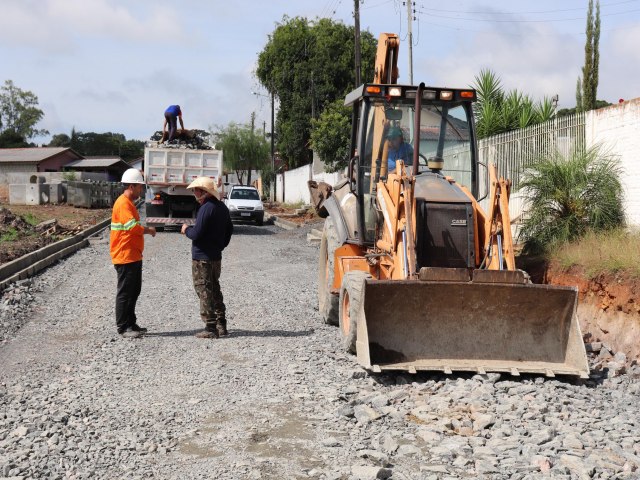 Obras de pavimentao do Asfalto Novo, Vida Nova avanam em todo o Paran