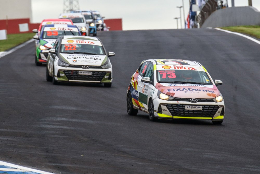 Copa Hyundai HB20 2026: Michaela Gulin Peixoto vence tamb�m a Corrida 2 em Cascavel