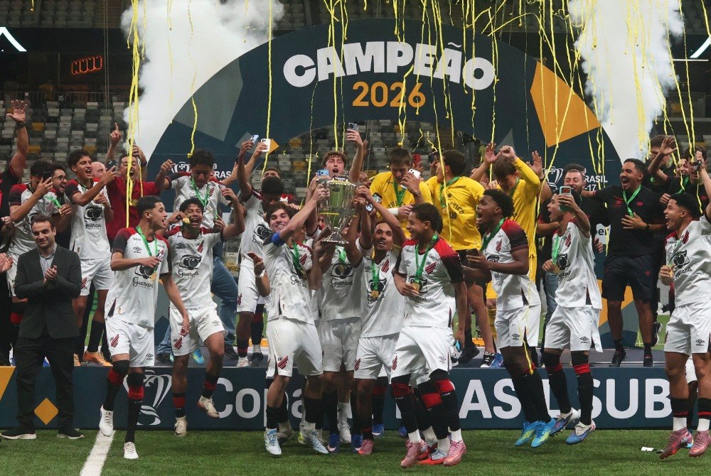 T�tulo in�dito! Athletico � campe�o da Copa do Brasil Sub-17