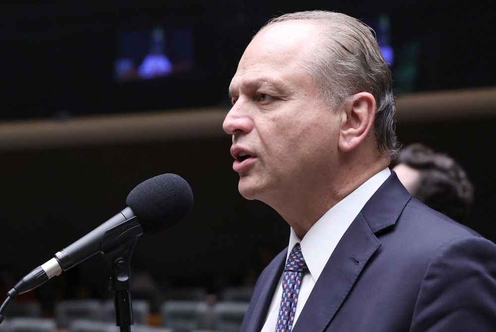 Ricardo Barros defende consenso parlamentar pelo fim da escala 6x1 Ricardo Barros defende consenso parlamentar pelo fim da escala 6x1