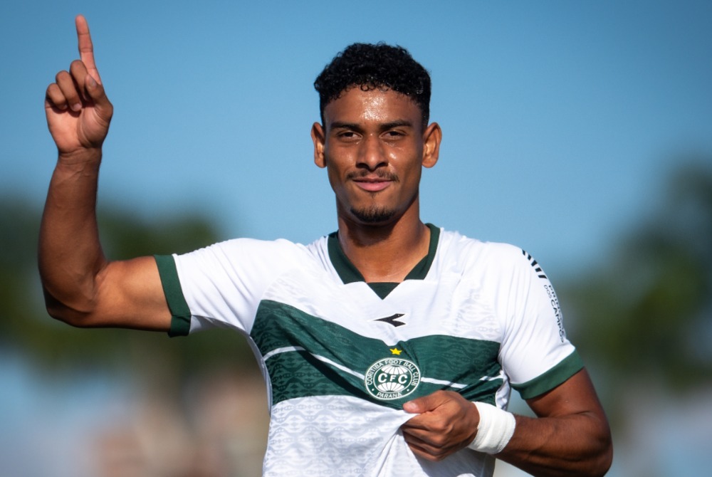 Coxa vence o Botafogo-SP e garante classifica��o no Brasileir�o Sub-20 S�rie B