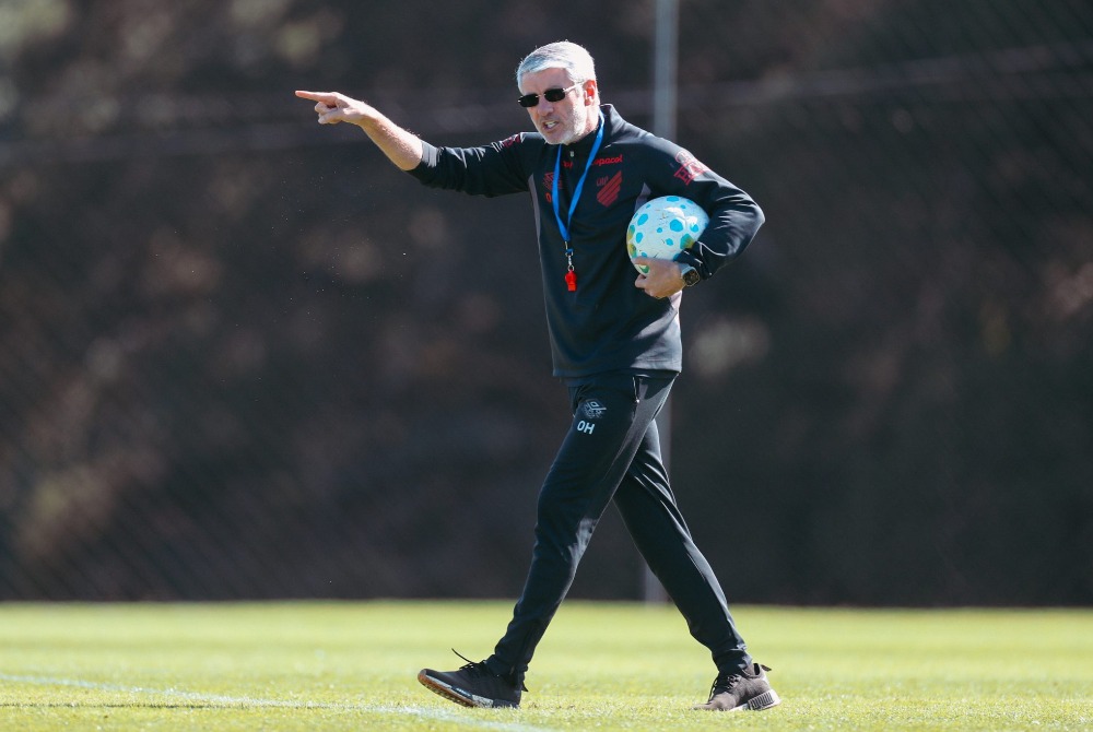 Athletico inicia reta final de prepara��o para encarar o Mirassol