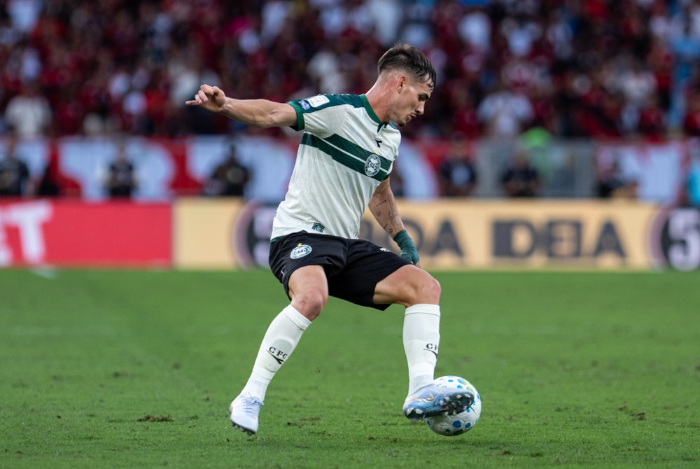 Coritiba vacila e acaba perdendo para o Flamengo no Maracan�
