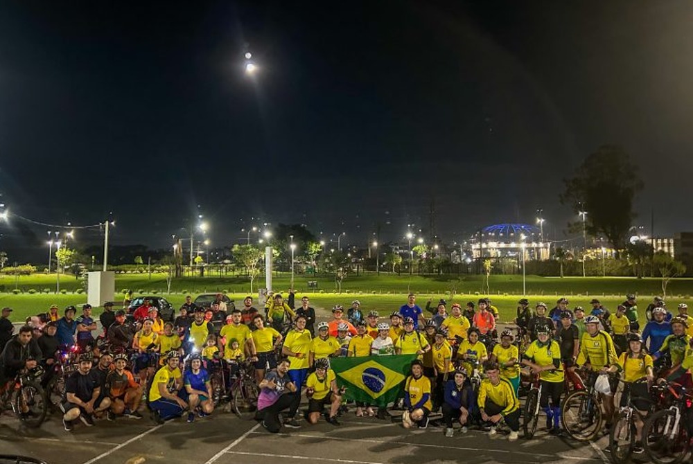 Semel Bike Night em S�o Jos� dos Pinhais re�ne mais de 100 ciclistas