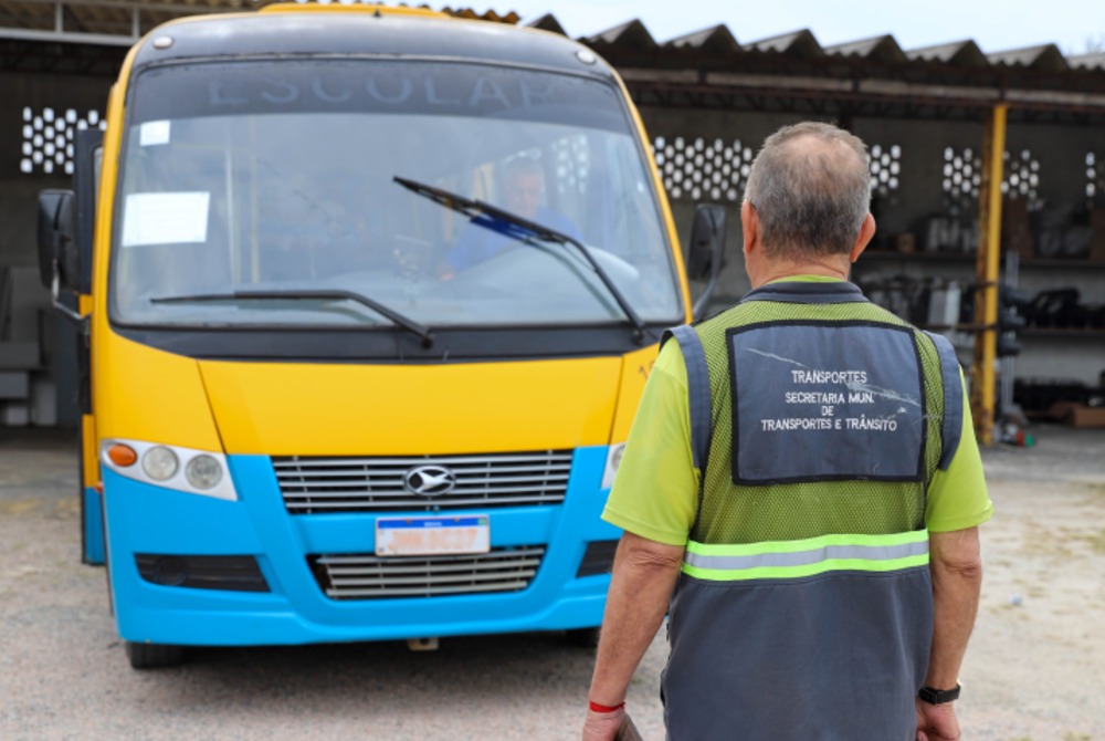 Condutores do transporte escolar j� podem renovar a licen�a de opera��o em S�o Jos� dos Pinhais