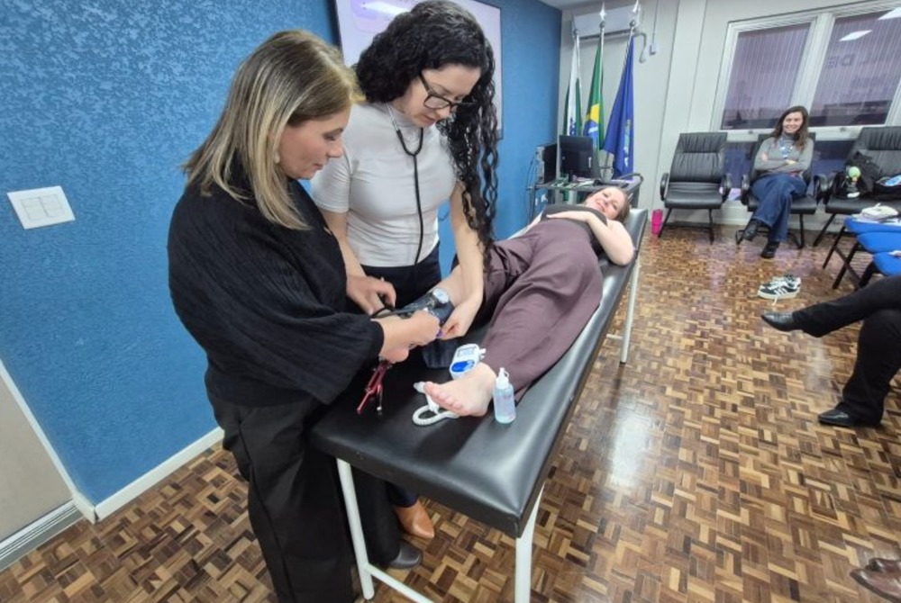 Aten��o Prim�ria � Sa�de de S�o Jos� dos Pinhais capacita profissionais para preven��o de complica��es do diabetes