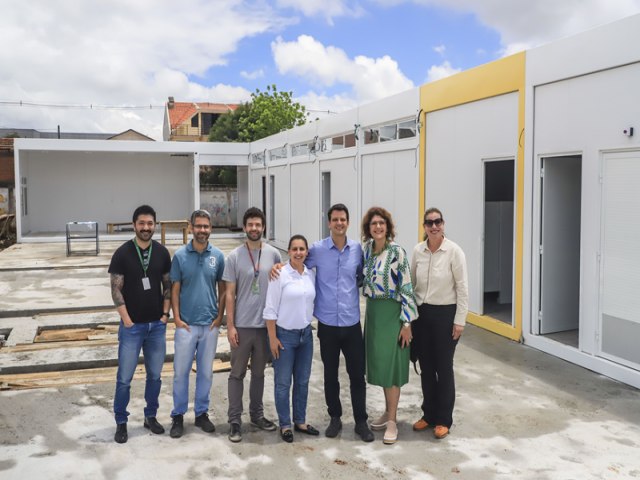 Prefeito em exerccio Eduardo Pimentel vistoria construo modular para ampliao de CMEI