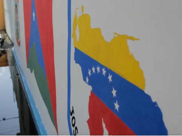 enezuela: mais de 40 emissoras de rdios foram fechadas este ano, denuncia ONG.