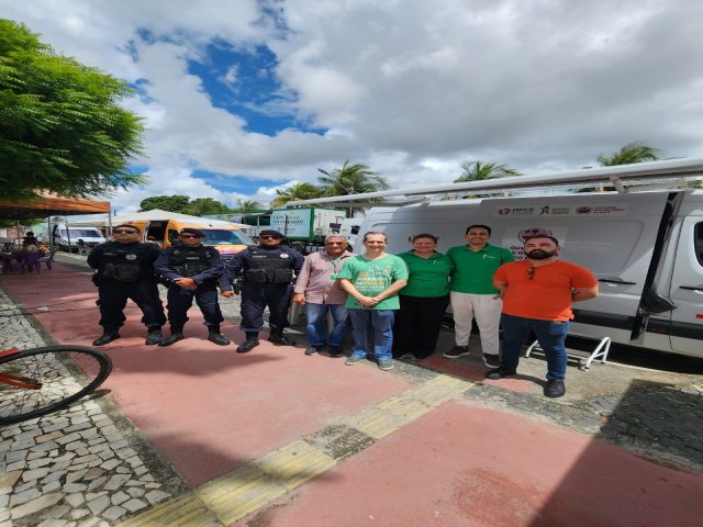 GUARDA MUNICIPAL DE HORIZONTE EM APOIO AO PROJETO OUVIDORIA NA PRAA