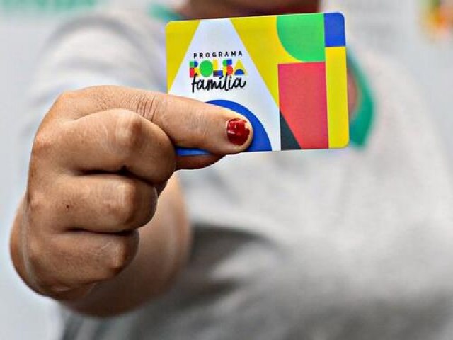 Nesta tera-feira (23). a CAIXA realiza o pagamento do Bolsa Famlia referente ao ms de julho