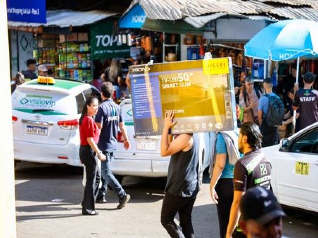 Crecimiento de actividad interna atenúa caída en recaudación del comercio exterior en mayo Crecimiento de actividad interna atenúa caída en recaudación del comercio exterior en mayo