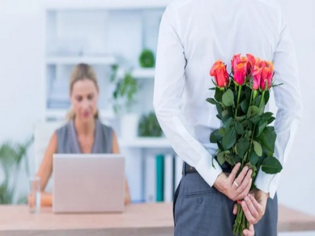 � preciso estar amando para assumir um relacionamento? Especialistas explicam