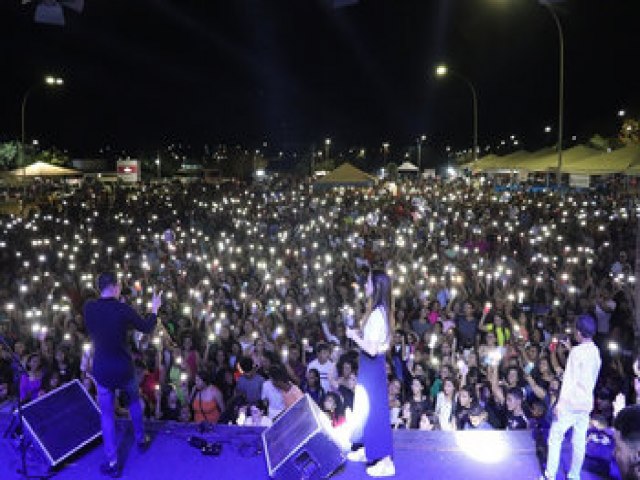 Dia Municipal do Evanglico  celebrado com culto e shows gospel em Porto Nacional