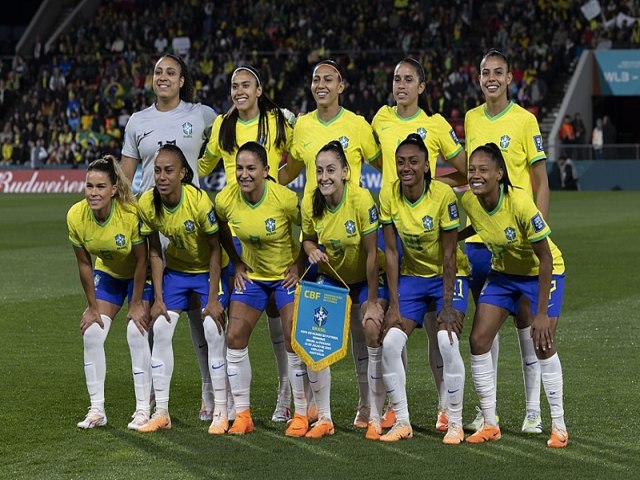 Brasil goleia o Panam e assume liderana do Grupo F da Copa