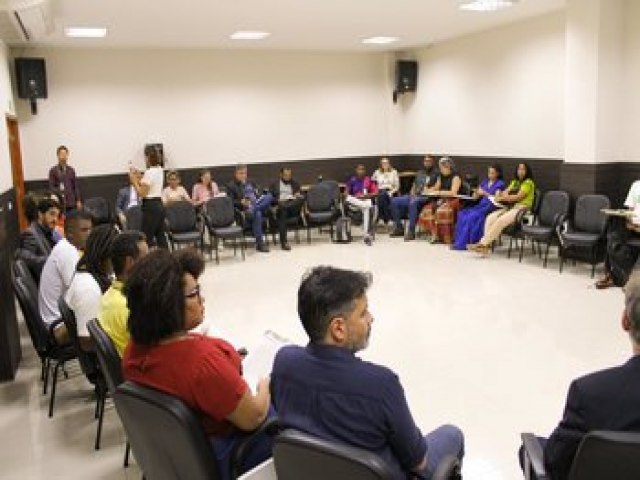 Meio Ambiente apresenta programa em reunio do Frum Permanente das Comunidades Quilombolas