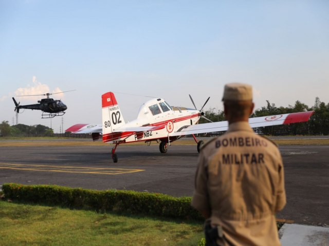 Governo do Amazonas recebe suporte de aeronaves para intensificar combate s queimad