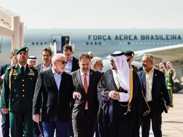 Aproximao com Oriente Mdio, economia e clima: Lula comea na Arbia Saudita ltimo giro internacional do ano