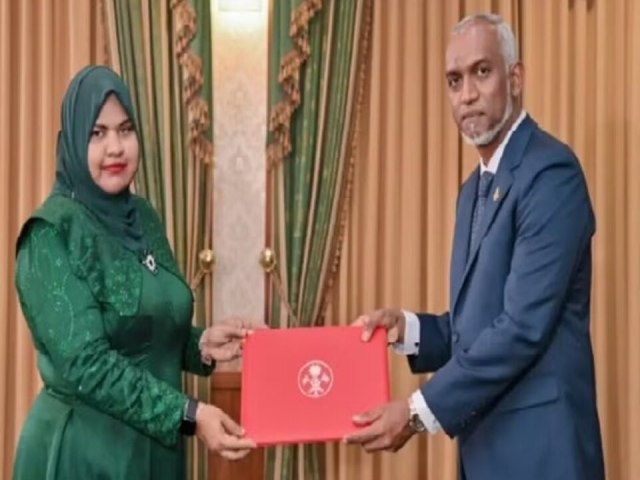 Ministra  presa por usar feitiaria contra o presidente das Maldivas