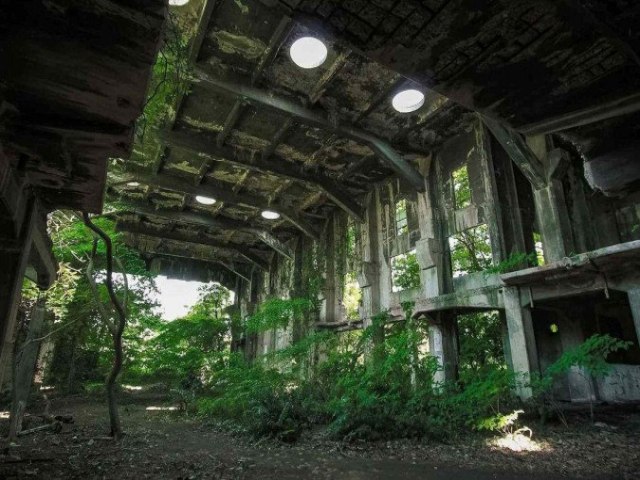 12 fotos dos edifcios abandonados mais fascinantes do mundo