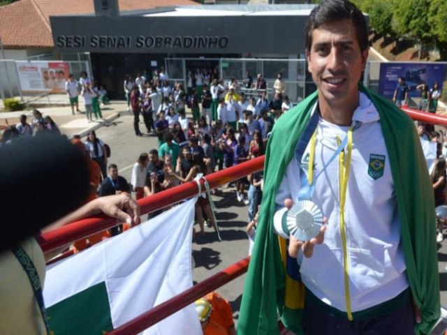 A emocionante carta da prima de Caio Bonfim ao medalhista olmpico