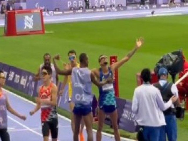 Jlio Csar Agripino  ouro e bate recorde mundial na corrida dos 5 km em Paris