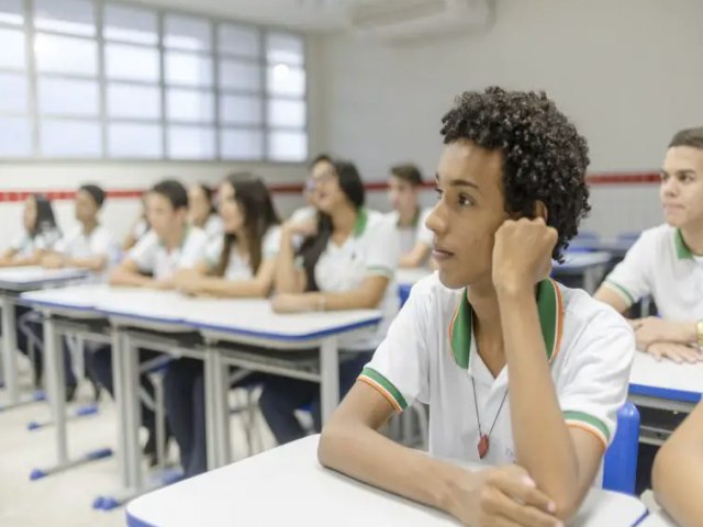 Mais de 4,7 mil escolas pblicas do Cear participam da mobilizao nacional contra a dengue