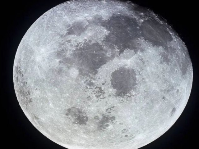 'Lua Cheia Rosa' poder ser vista nesta tera-feira no Brasil   