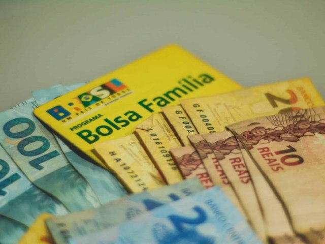 Caixa paga Bolsa Famlia a beneficirios com NIS de final 9