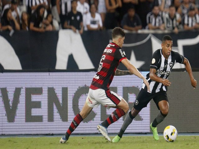 Brasileiro: Flamengo e Botafogo disputam clssico no Maracan