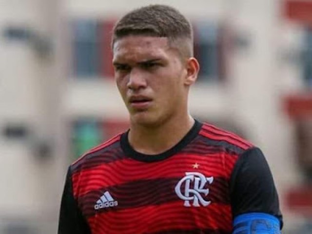 Jovem de Iguatu vai fechar contrato profissional com o time do Flamengo