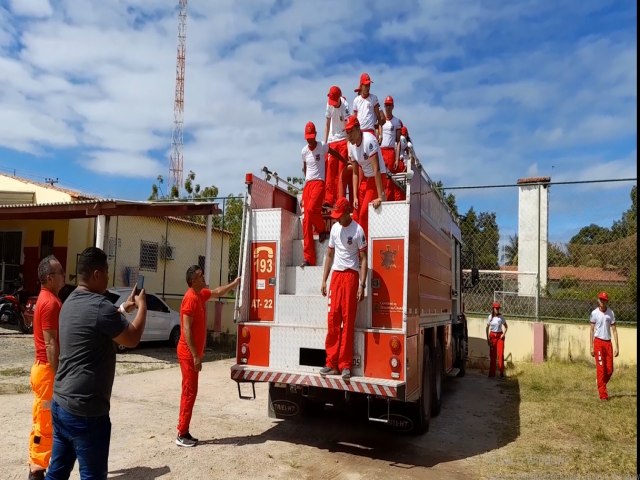 Jovens Brigadistas de Iguatu: Engajados na Segurana e Preveno de Incndios