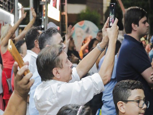 Prefeito de Iguatu Dr. Ronald Bezerra usa redes sociais para homenagear a padroeira da cidade