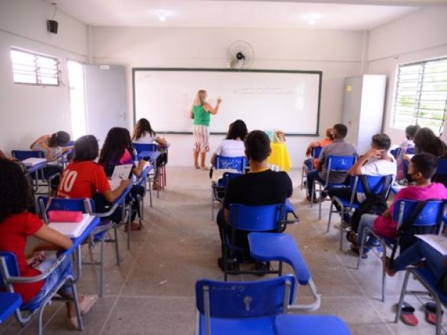 Aulas nas escolas municipais de Quixad tero incio nesta segunda-feira (31)