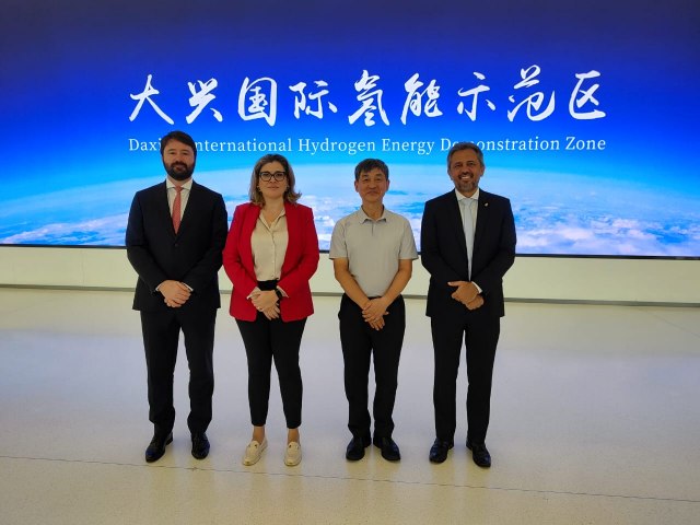 DESENVOLVIMENTO ECONMICO Governador inicia agenda na China com visita a parque de gerao de energia renovvel e a potencial indstria para o CIPP