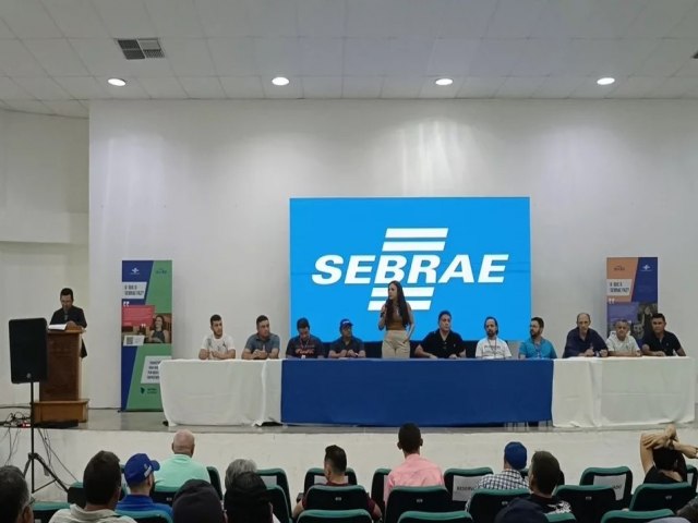 Seminrio de Apicultura do Agronordeste destaca Inovaes, Tendncias e Oportunidades para Apicultores de Iguatu e Regio