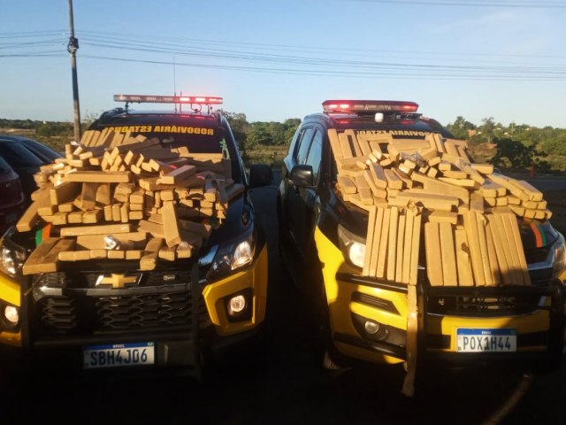 PMCE apreende 355 tabletes de maconha em veculo na CE-350 em Cascavel