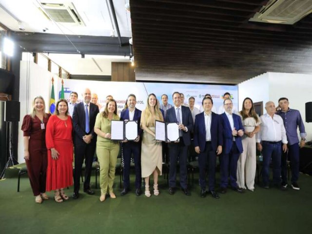 Ambiental Cear e Banco do Nordeste assinam contrato de R$ 556 milhes para financiar obras de saneamento para cearenses