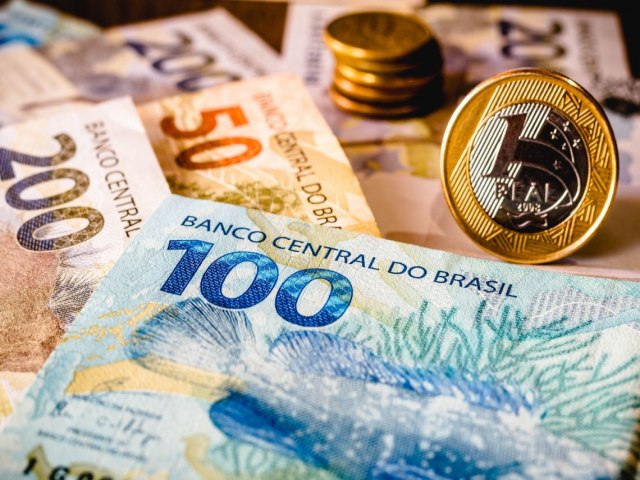 Salrio mnimo em 2024 ser de R$ 1.412; Valor comea a ser pago em fevereiro