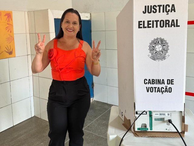 Histrico marco na poltica de Iguatu: Licianne Silva  eleita a primeira mulher da Cmara de Vereadores