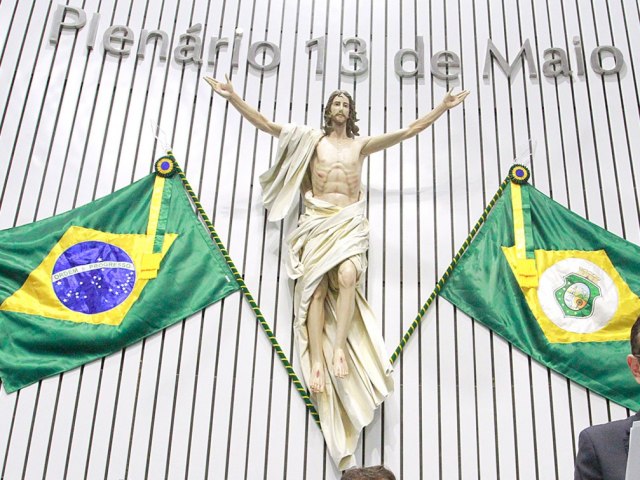 STF julga a partir desta sexta (15) se smbolos religiosos em rgos pblicos ferem o Estado laico