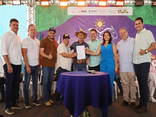 Prefeito de Iguatu, Ednaldo Lavor, celebra conquistas importantes para o desenvolvimento da regio