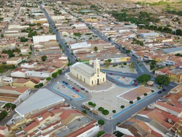 Popula��o de Campos Sales e regi�o do Cariri Oeste cobra mais um juiz, mais um promotor, Delegacia Regional, Per�cia Forense e refor�o policial