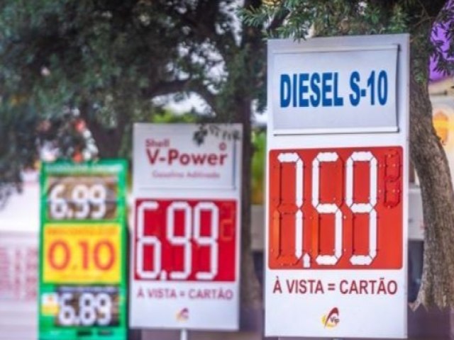 Diesel fica mais barato a partir desta sexta nas refinarias