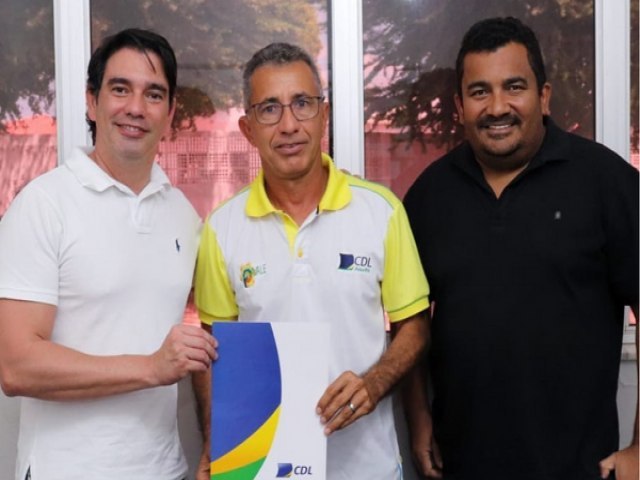 CDL apresenta FENAVALE 2022 ao prefeito Gustavo Soares que reafirmou parceria da prefeitura com o evento