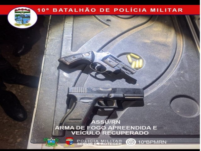 Polcia Militar apreende arma de fogo e motocicleta  abandonada por criminosos na zona rural de Ass 