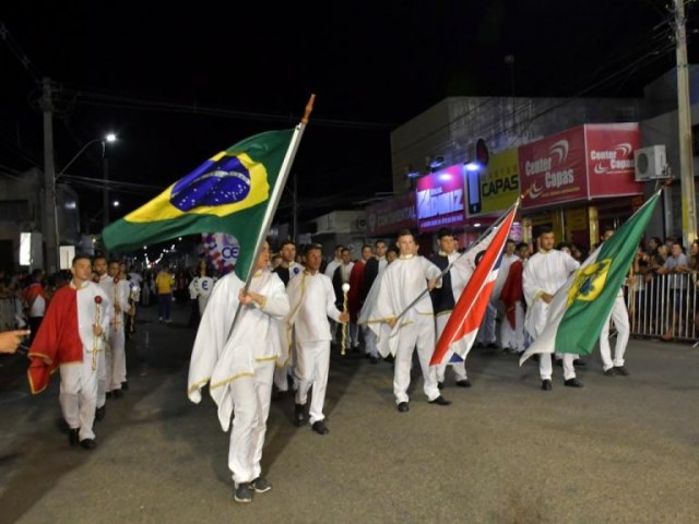 Festejos culturais e desfile cvico marcam encerramento da programao dos 177 anos de emancipao poltica do Ass  