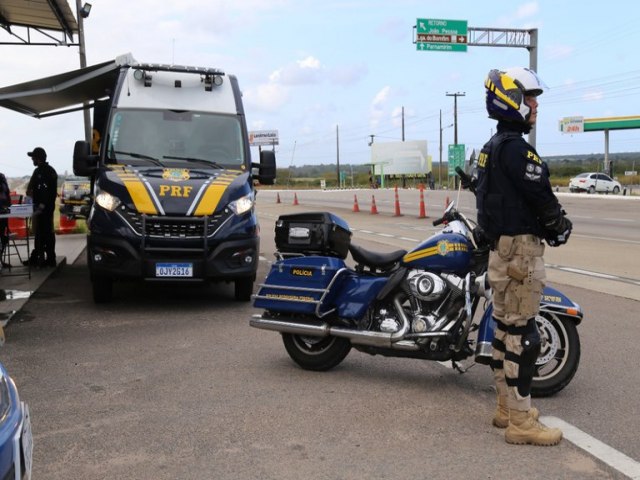 PRF resgata adolescente em situao de explorao sexual e prende foragido da justia pelo crime de estupro no RN 