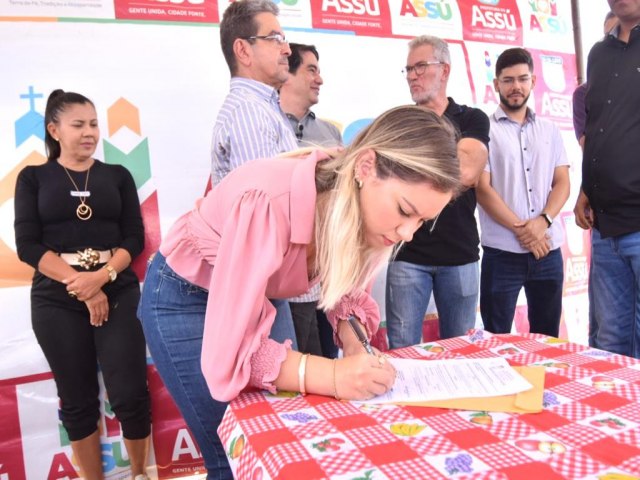 Prefeitura garante obra de reestruturao de quadras esportivas em Ass