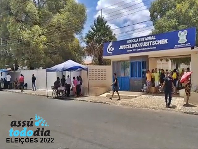 Vdeo: Enxame de eleitores na abertura dos portes do JK em Ass 